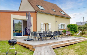 5 Bedroom Beautiful Home In Saint-Germain-Sur-Ay